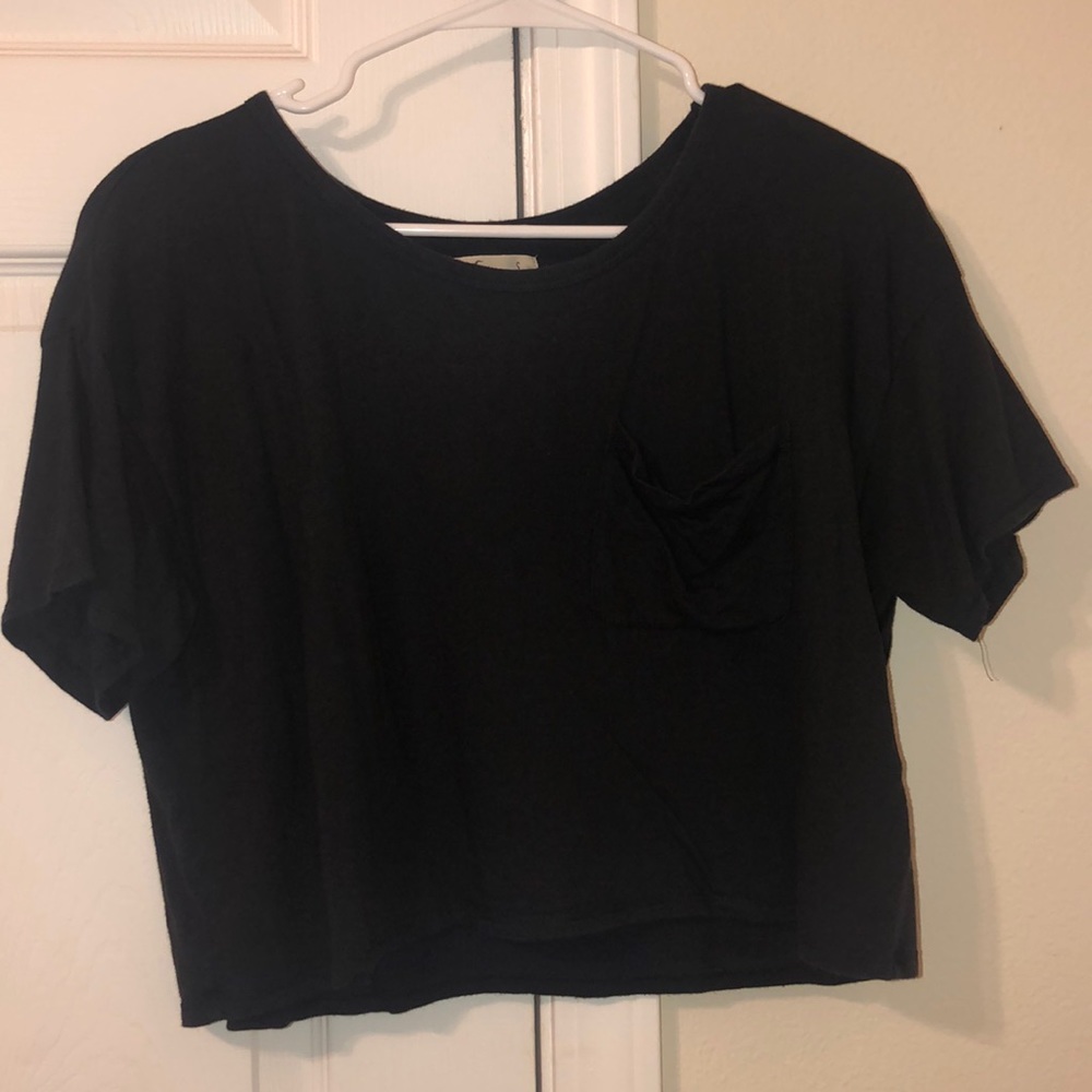 Hollister cropped Tee